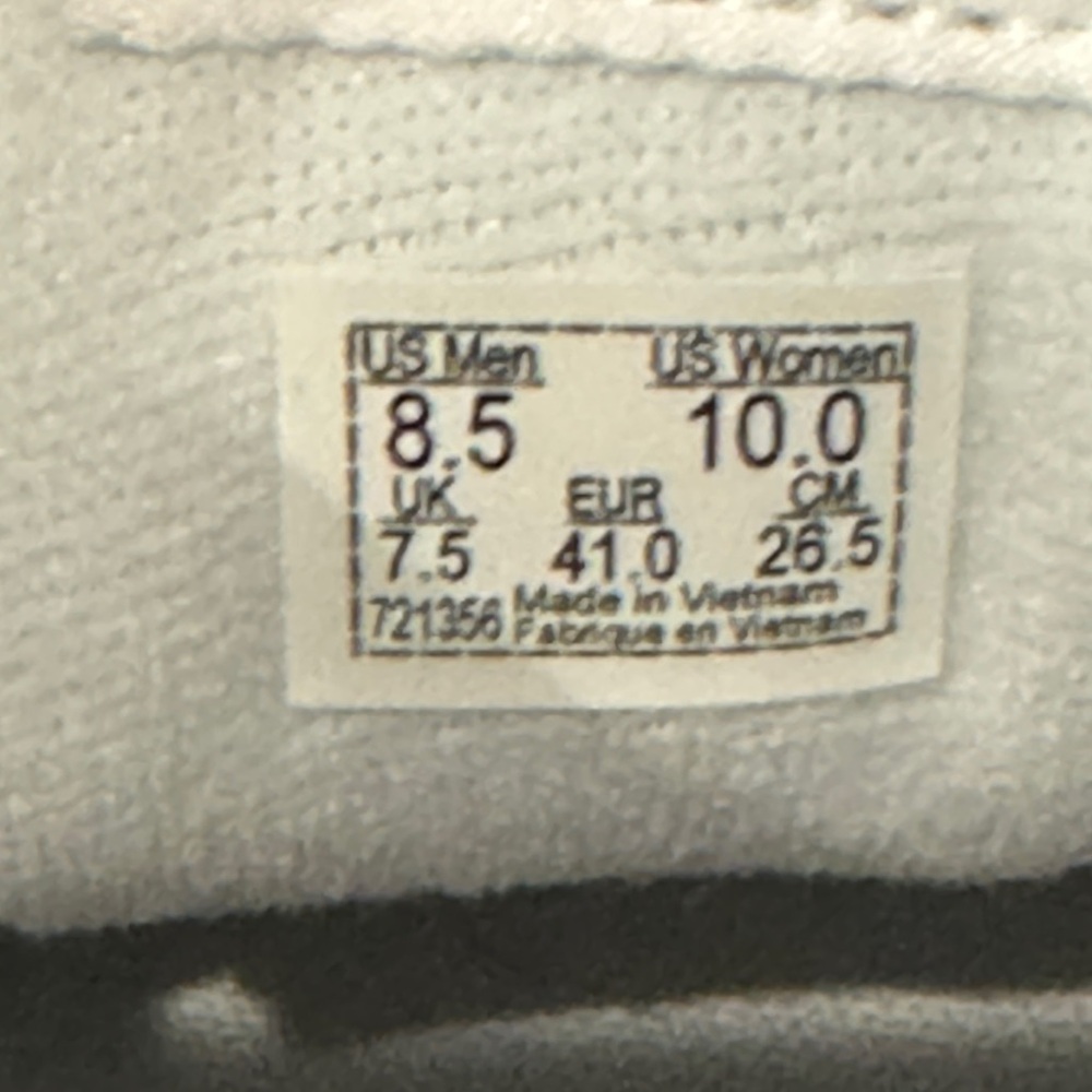 Vans Sk8-Mid Leather. White and blue. Men’s 8.5 / women’s 10. Worn once. - Picture 4 of 4